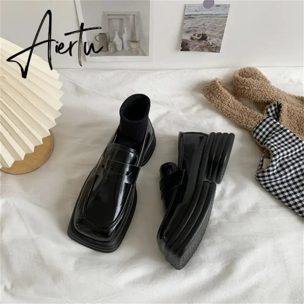 Aiertu Retro Loafers Shoes for Women JK Square Toes Mid Heels Thick Bottom Female Daily Vintage Flats for Girls Ladies Zapatillas Mujer