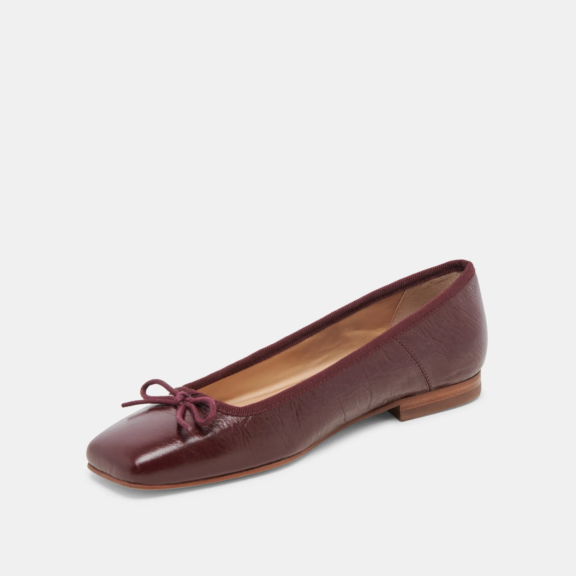 ANISA BALLET FLATS CRANBERRY CRINKLE PATENT