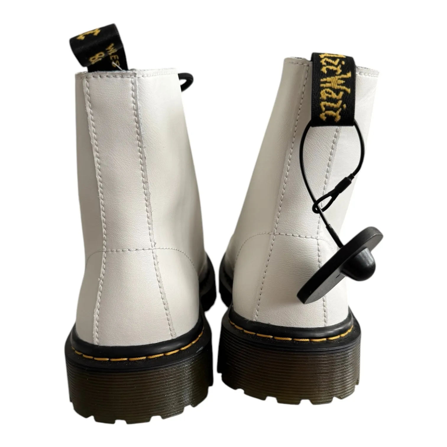 Boots Ankle Flats By Dr Martens In White, Size: 8