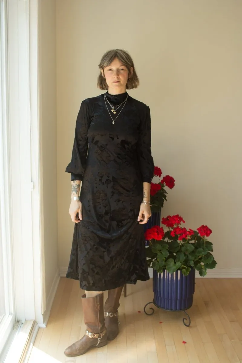 Marigold Kate Dress (Black Velvet)