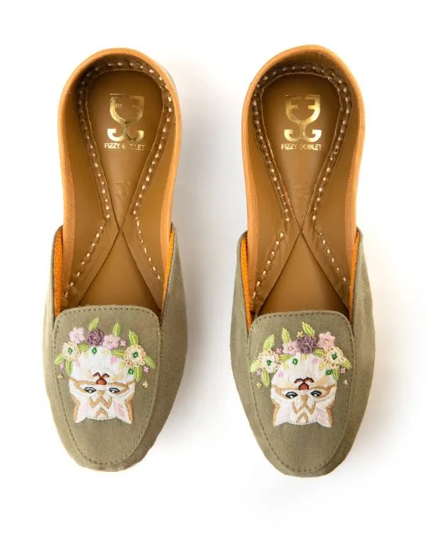 Purr-fect Day : Loafers