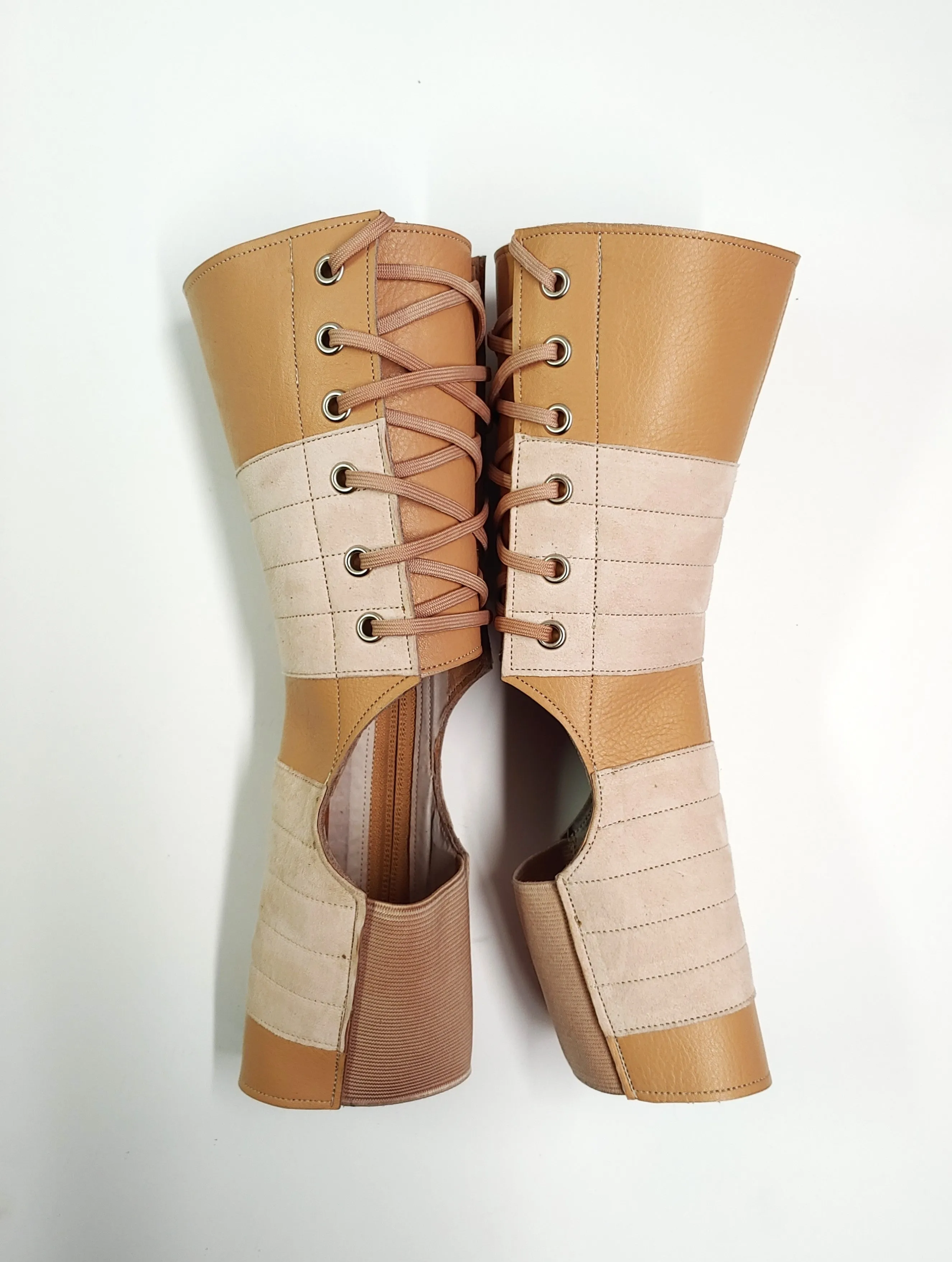 SHORT Aerial boots in Soft NUDE leather