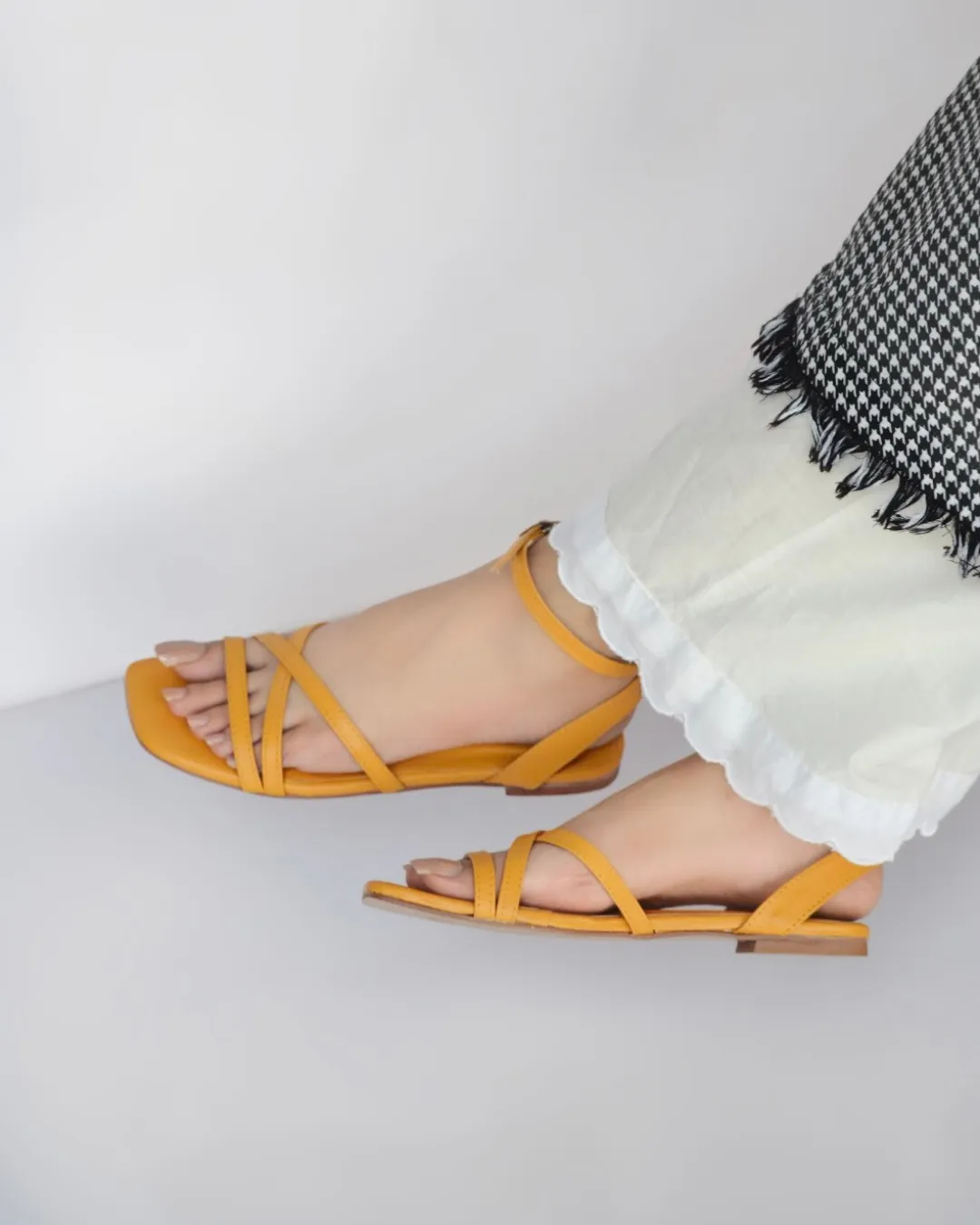 Tia Sandals - Yellow