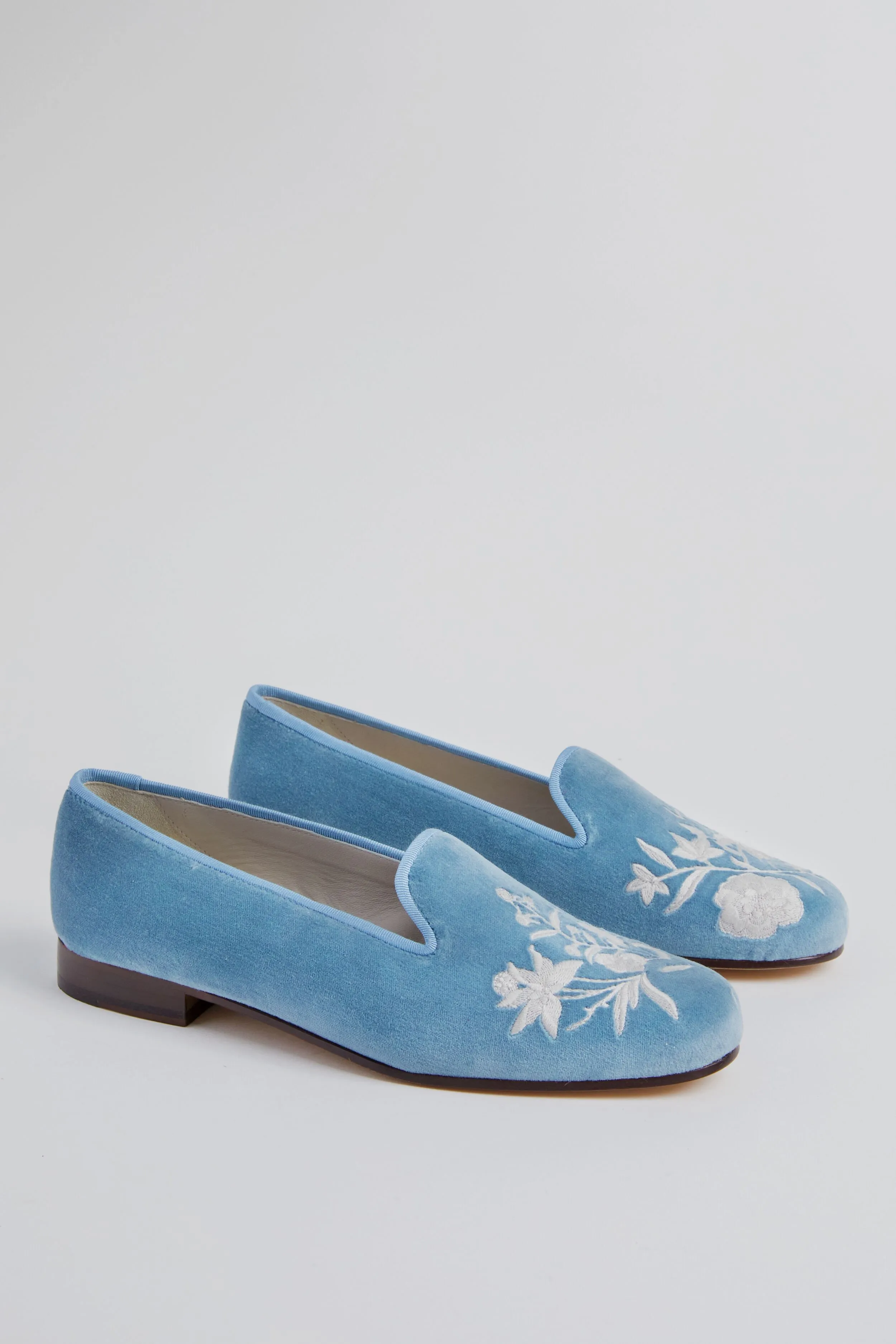 Wedgewood Blue Velvet Chinapaper Slippers